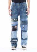 將圖片載入圖庫檢視器 RANDOMEFFECT Straight Patched Jeans

